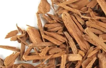Přírodní stimulant s kontroverzní historií